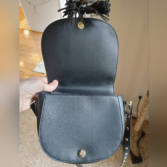 VICTORIA'S SECRET STUDDED CROSSBODY BAG, BLACK GOLD - Picture 5 of 11